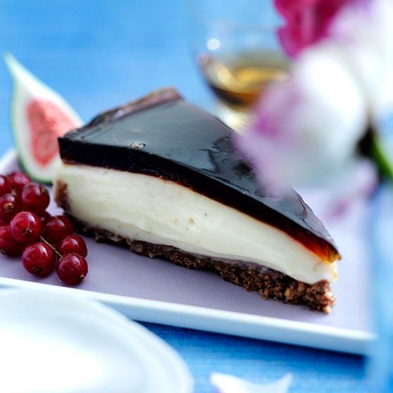 Chocolate cheesecake with coffee jelly topping