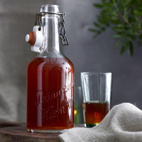 Cinnamon liqueur