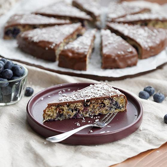 Coconut cake with berries