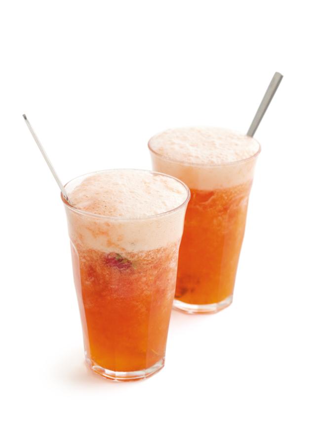 Strawberry-elderflower tonic