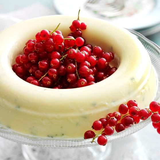 Panna cotta ring with berries