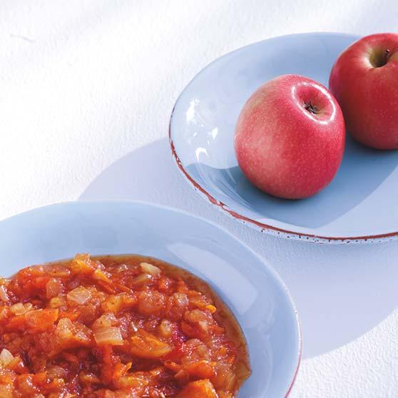 Apple chutney with curry