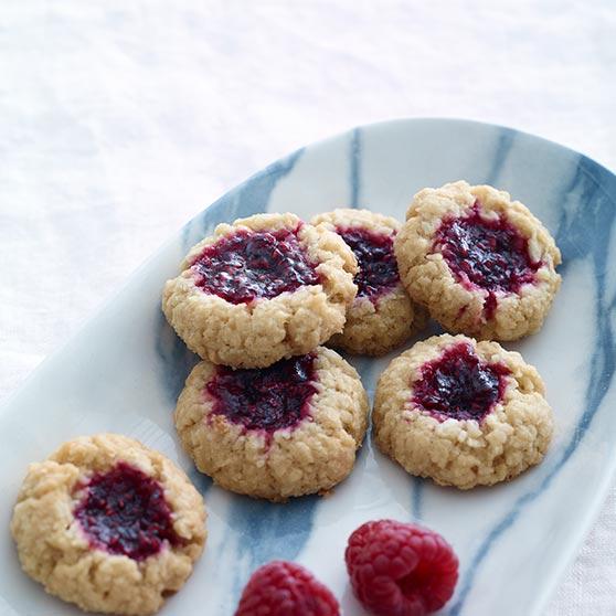 Coconut cakes with raspberry and rose jam