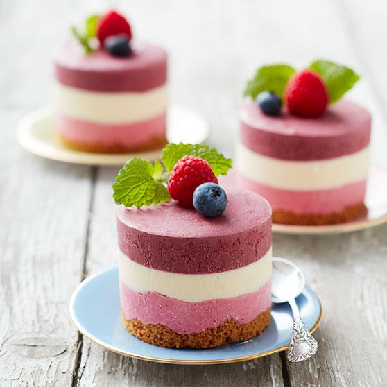 Mini layered cheesecakes