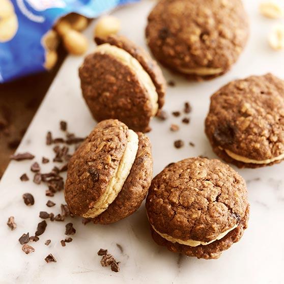 Oatcakes with chocolate and peanut butter frosting