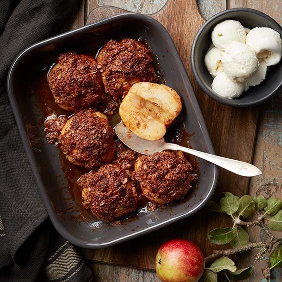 Baked Apple with Oat Crunch