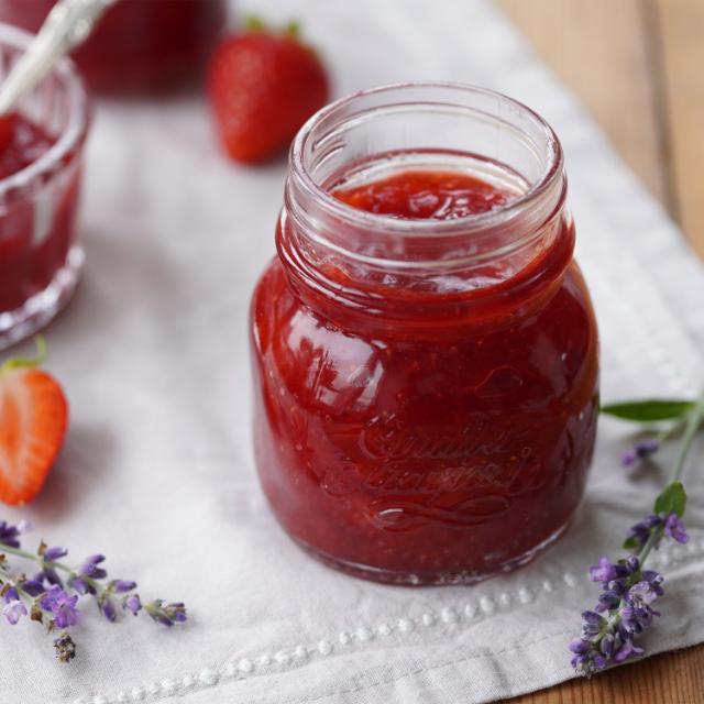 Strawberry jam with lavender