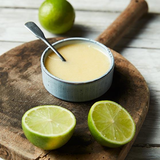 Lime and mulled wine curd