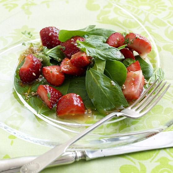 Spinach and strawberry salad